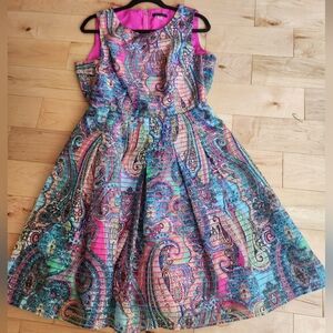 Vibrant Paisley Sleeveless Dress